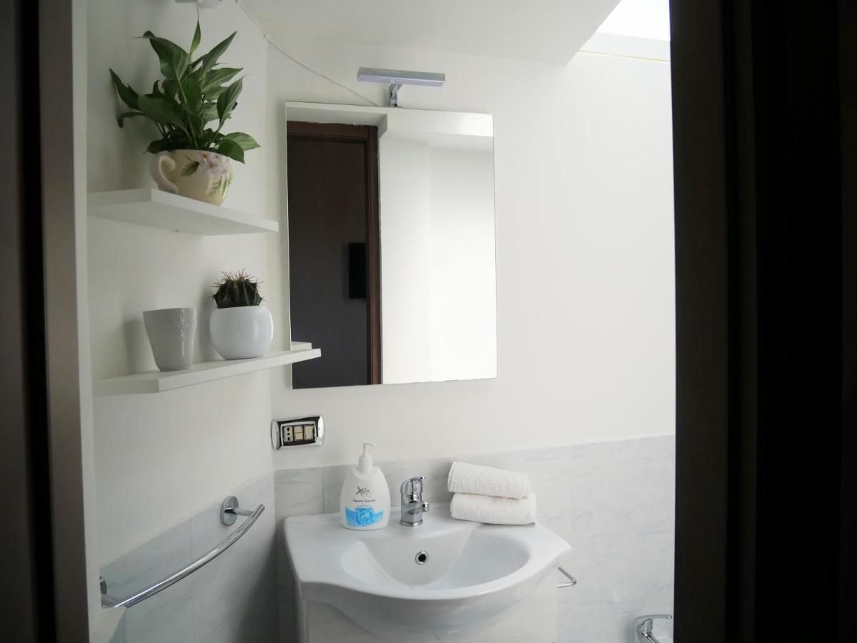 Olindo Apartment E Cristina Apartments فيكو إيكوينس المظهر الخارجي الصورة