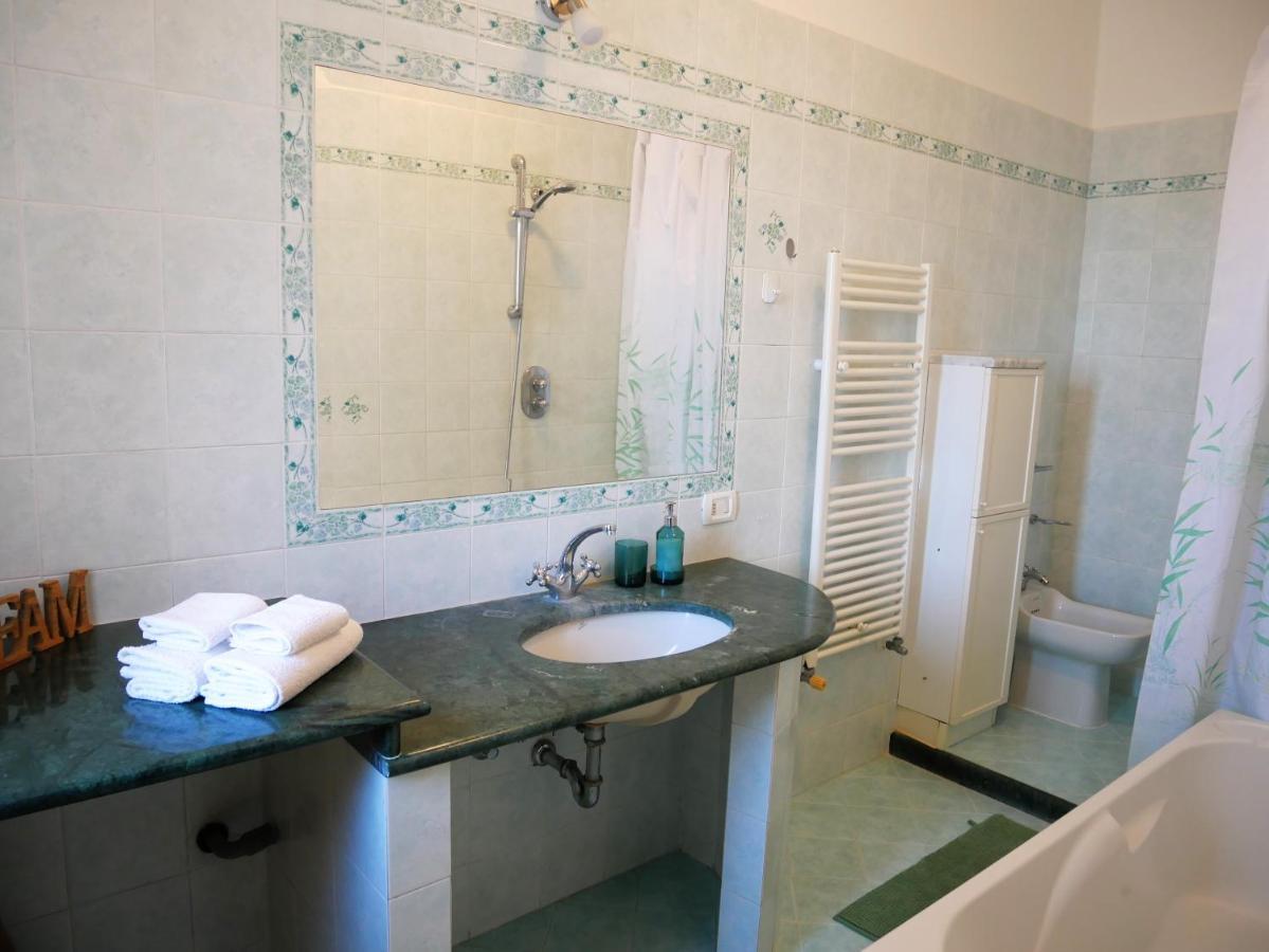 Olindo Apartment E Cristina Apartments فيكو إيكوينس المظهر الخارجي الصورة