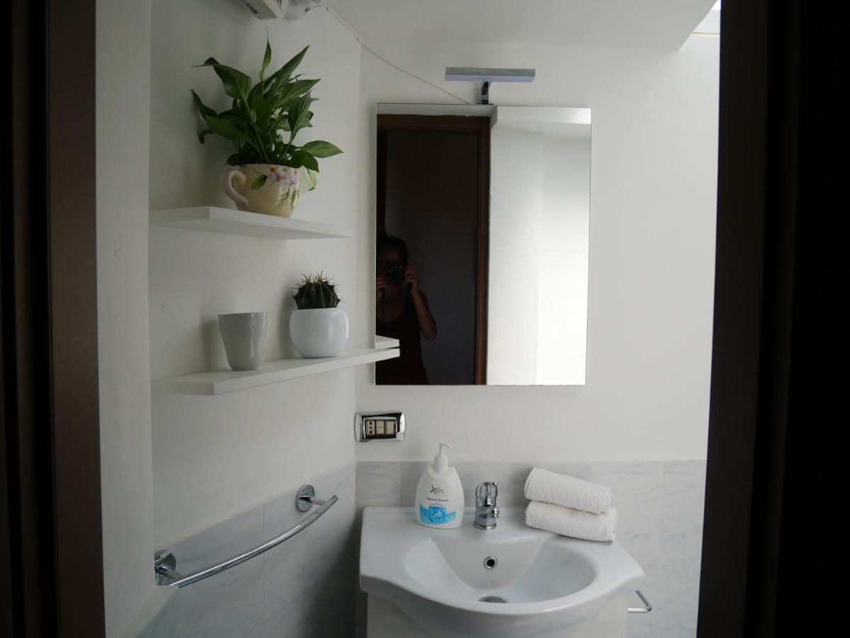 Olindo Apartment E Cristina Apartments فيكو إيكوينس المظهر الخارجي الصورة