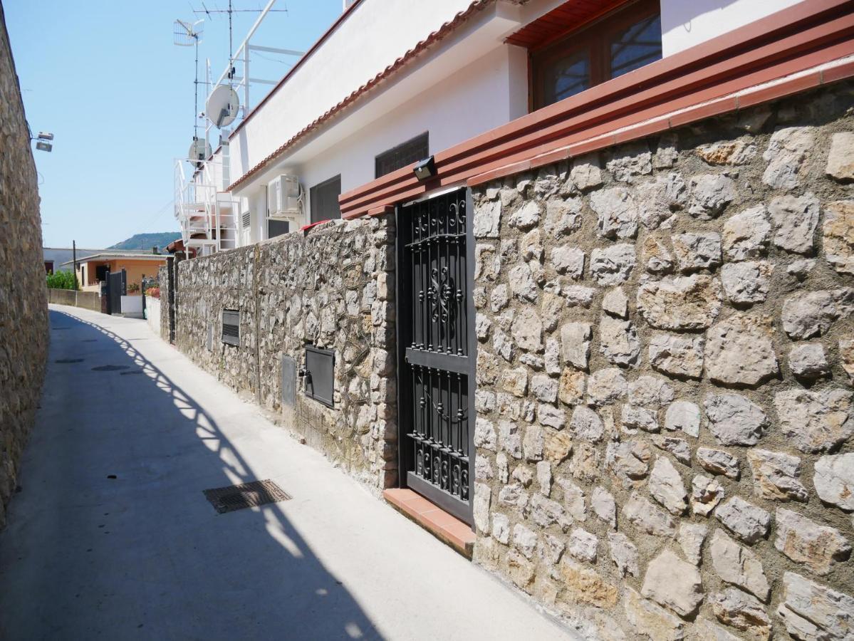 Olindo Apartment E Cristina Apartments فيكو إيكوينس المظهر الخارجي الصورة